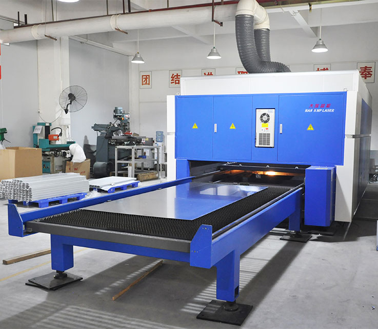 Interactive laser cutting machine